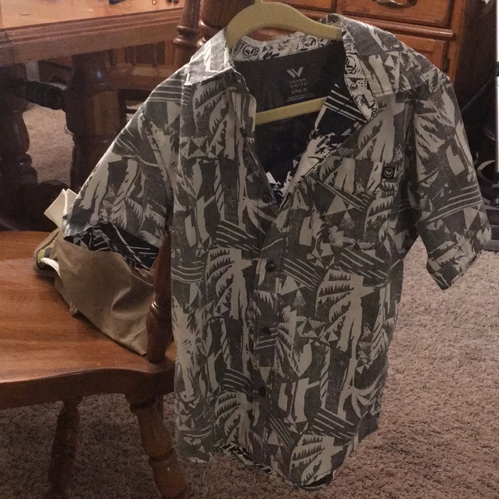 Cool Shaun White shirt!